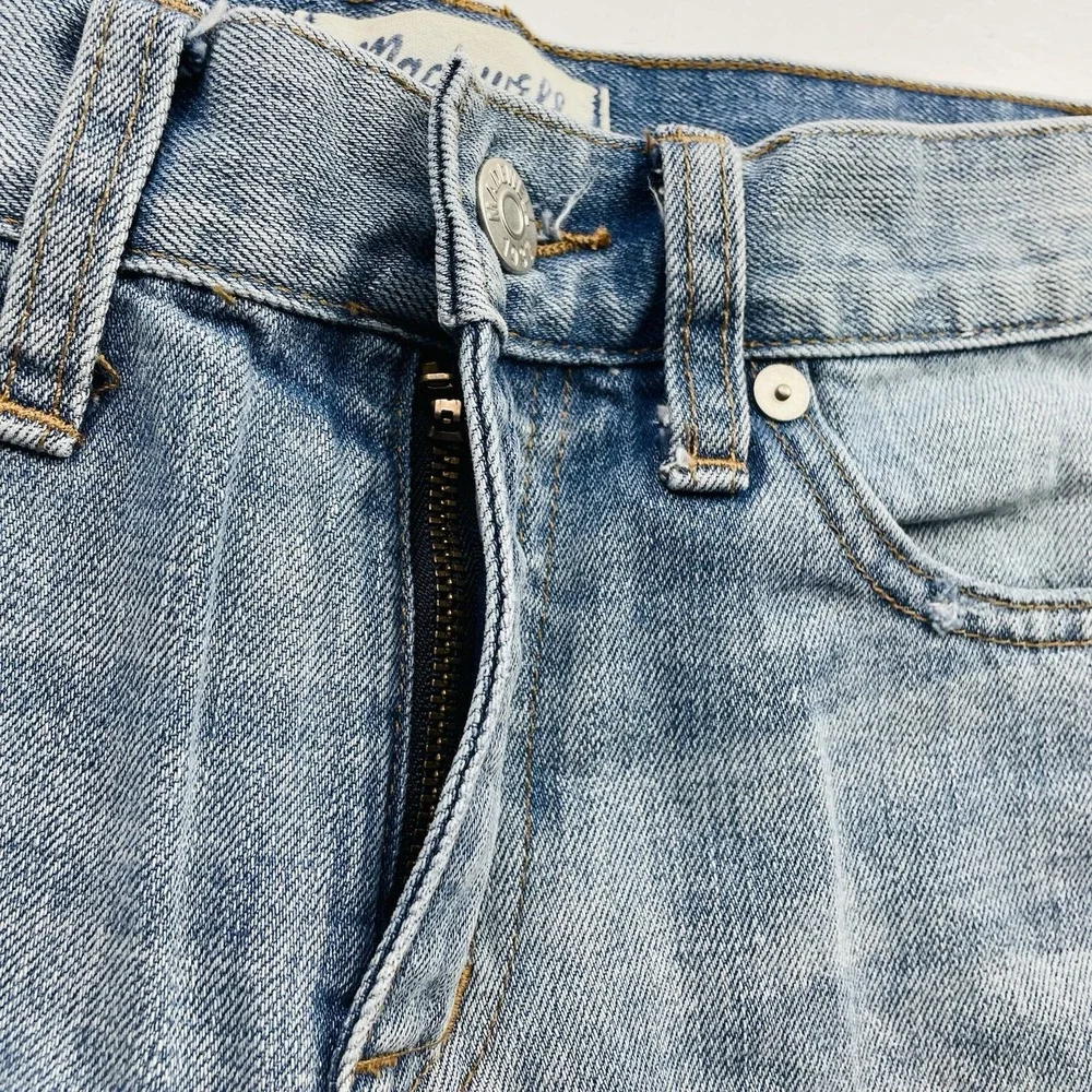 Madewell Women Denim Short Size 25 Relaxed Mid-Length Blue‎ Raw Hem High Rise